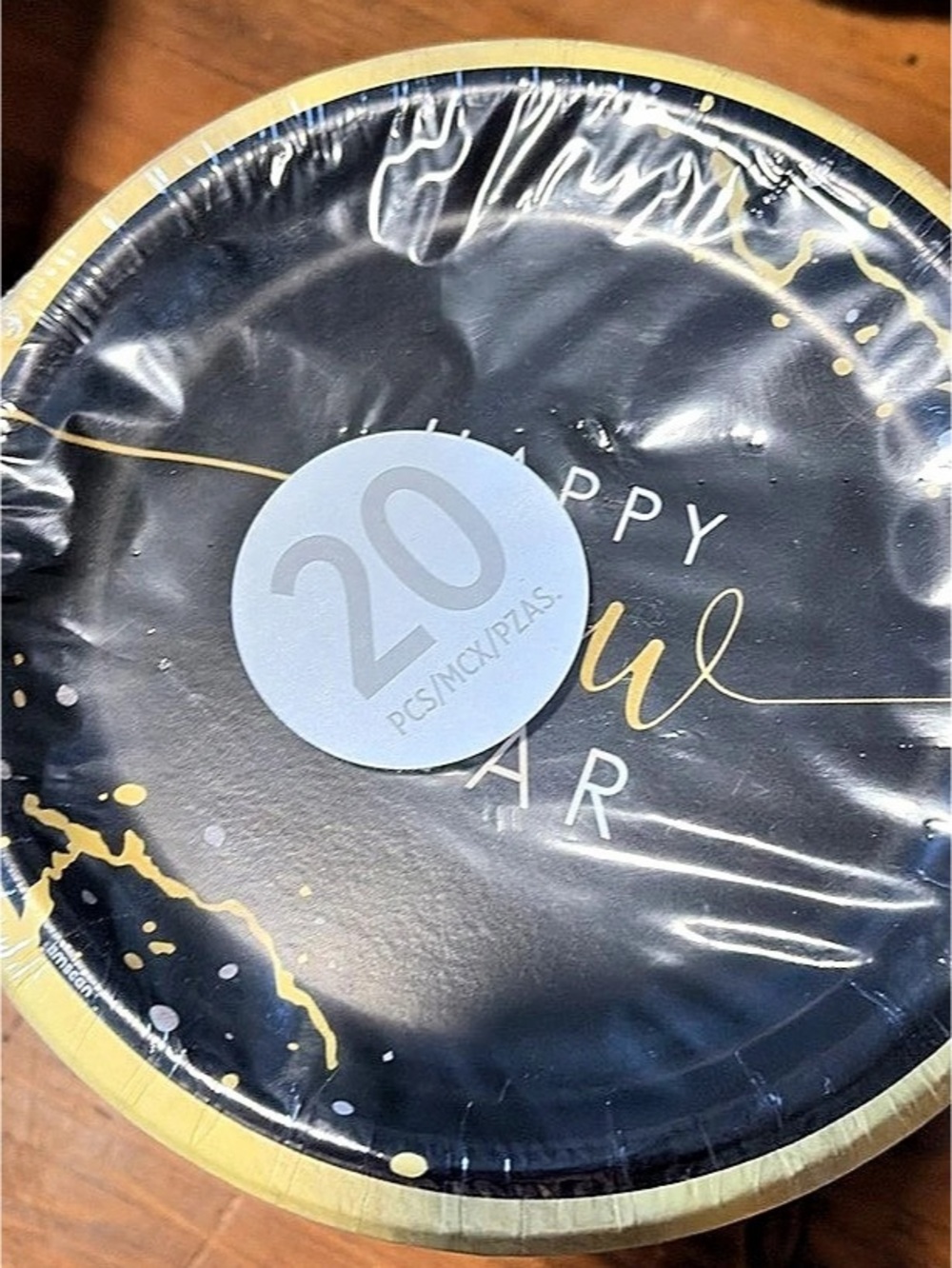160 New Years Eve paper plates